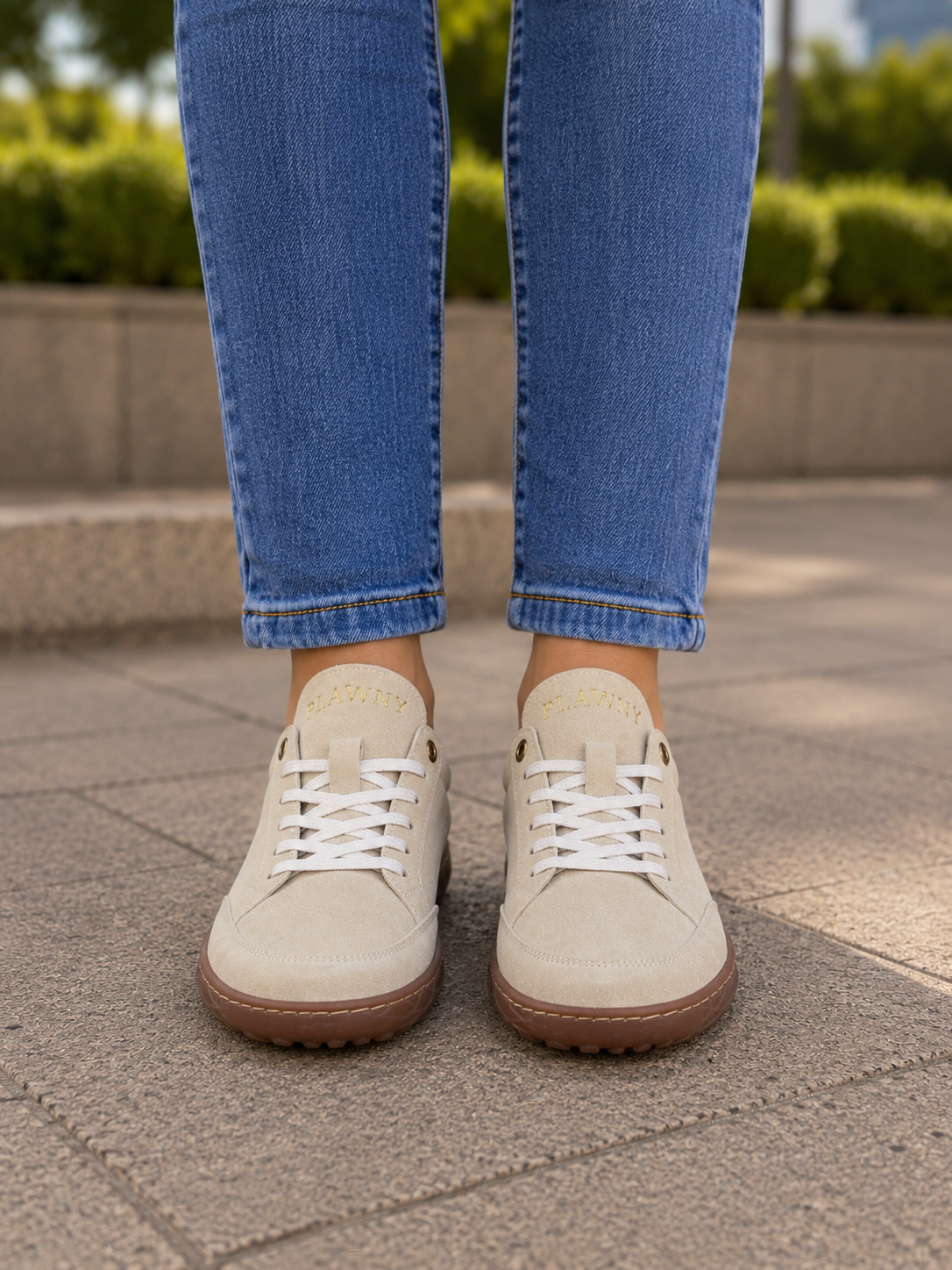 Buty barefoot damskie welurowe DUNE beżowe – szeroki nosek, lekkie, skóra naturalna, polska produkcja | Pławny Shoes
