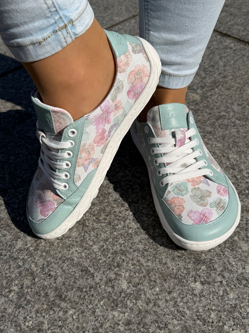 Buty barefoot damskie BLOSSOM MINT miętowe w kwiaty – lekkie, przewiewne, szeroki nosek, polska produkcja | Pławny Shoes