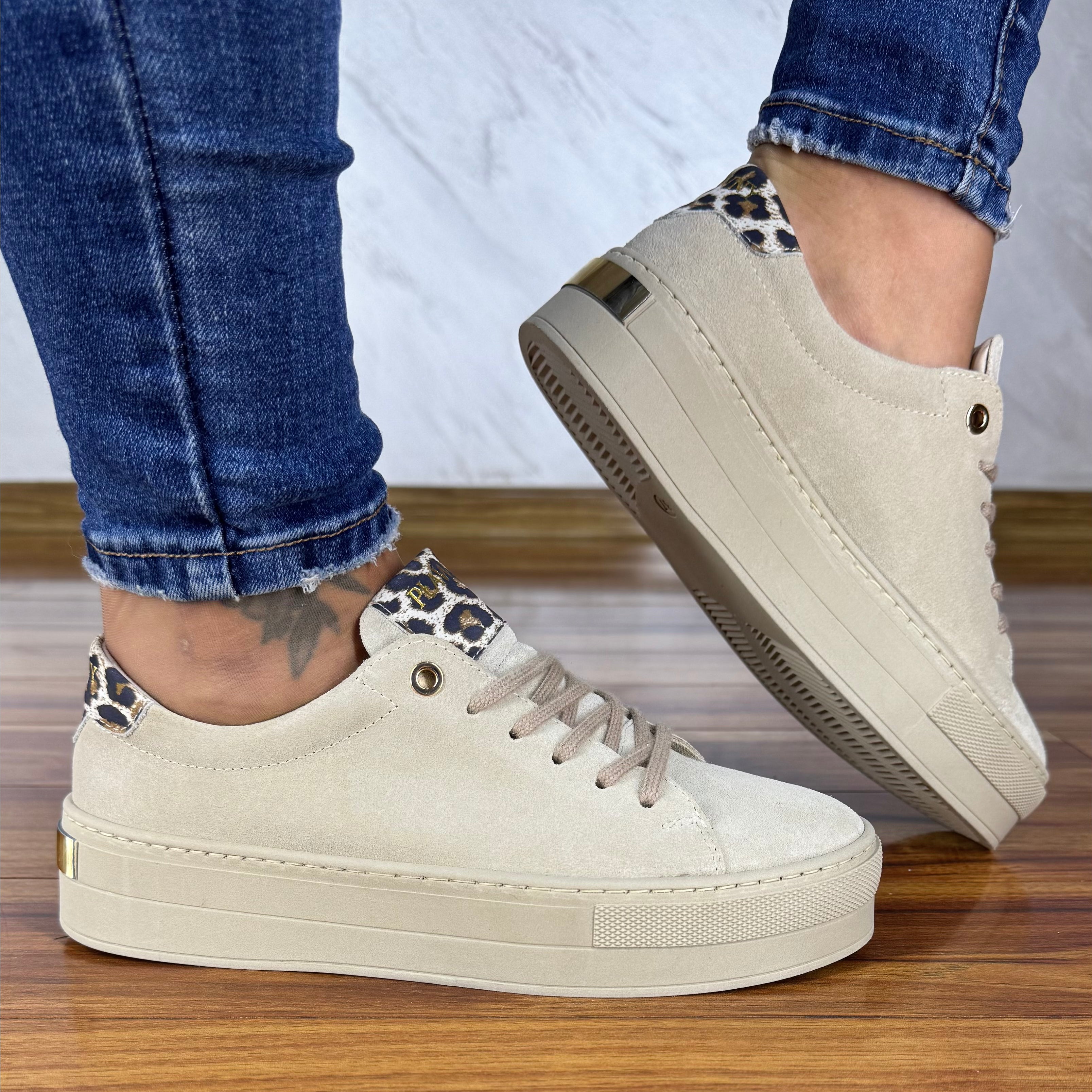 Beżowe sneakersy panterkowe