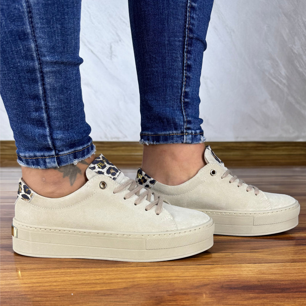 Beżowe sneakersy panterkowe