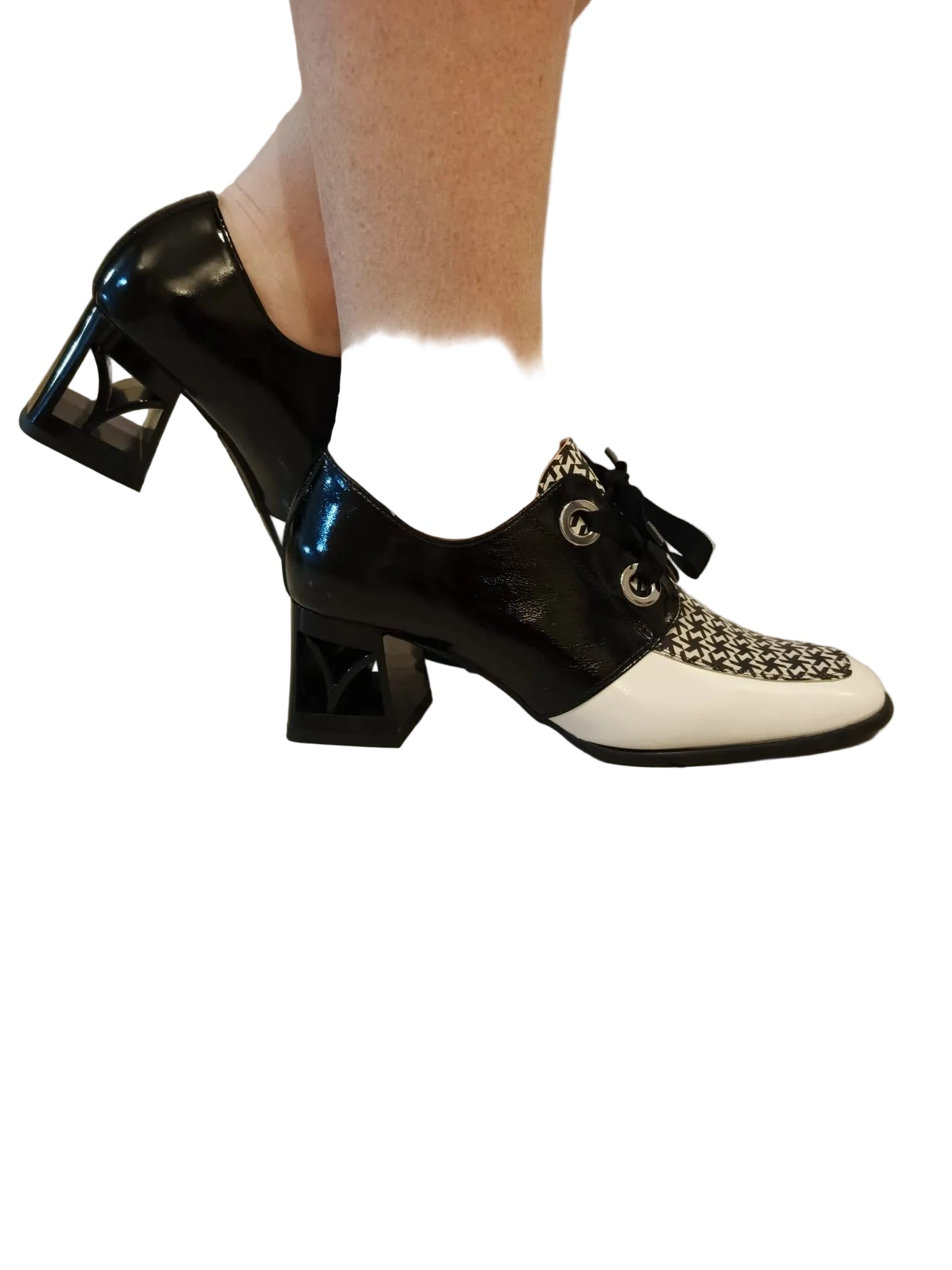 CZARNO-BIAŁE PÓŁBUTY GEOMETRYCZNE PREMIUM