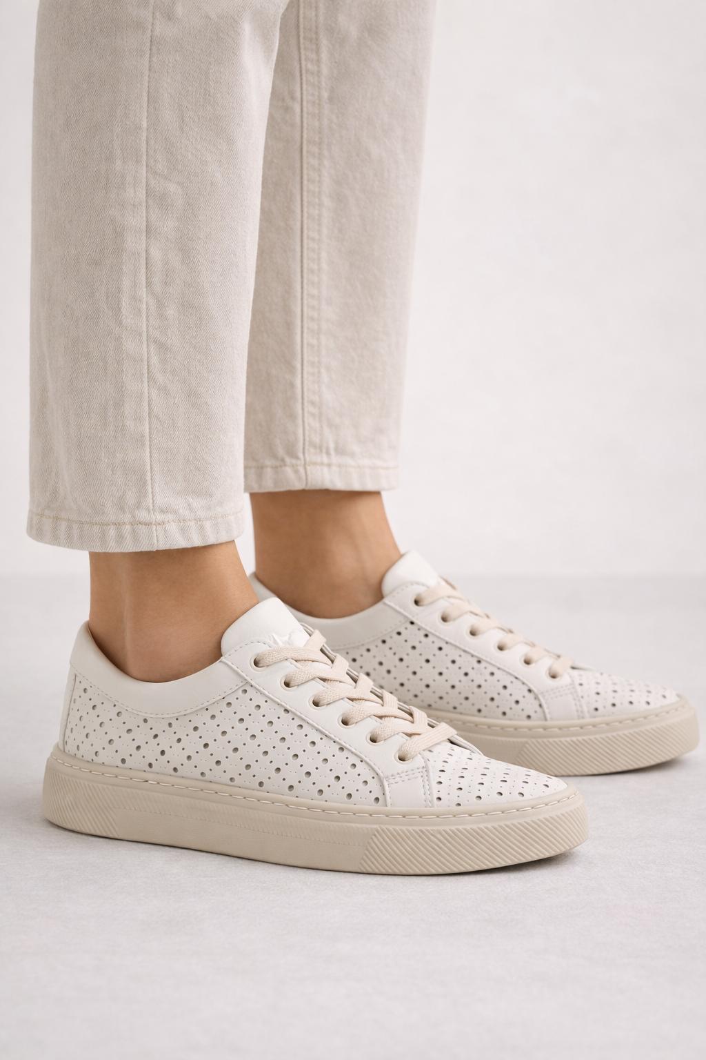 Sneakersy damskie skórzane BREEZE beżowe w kropki – przewiewne, welurowe, polska produkcja | Pławny Shoes
