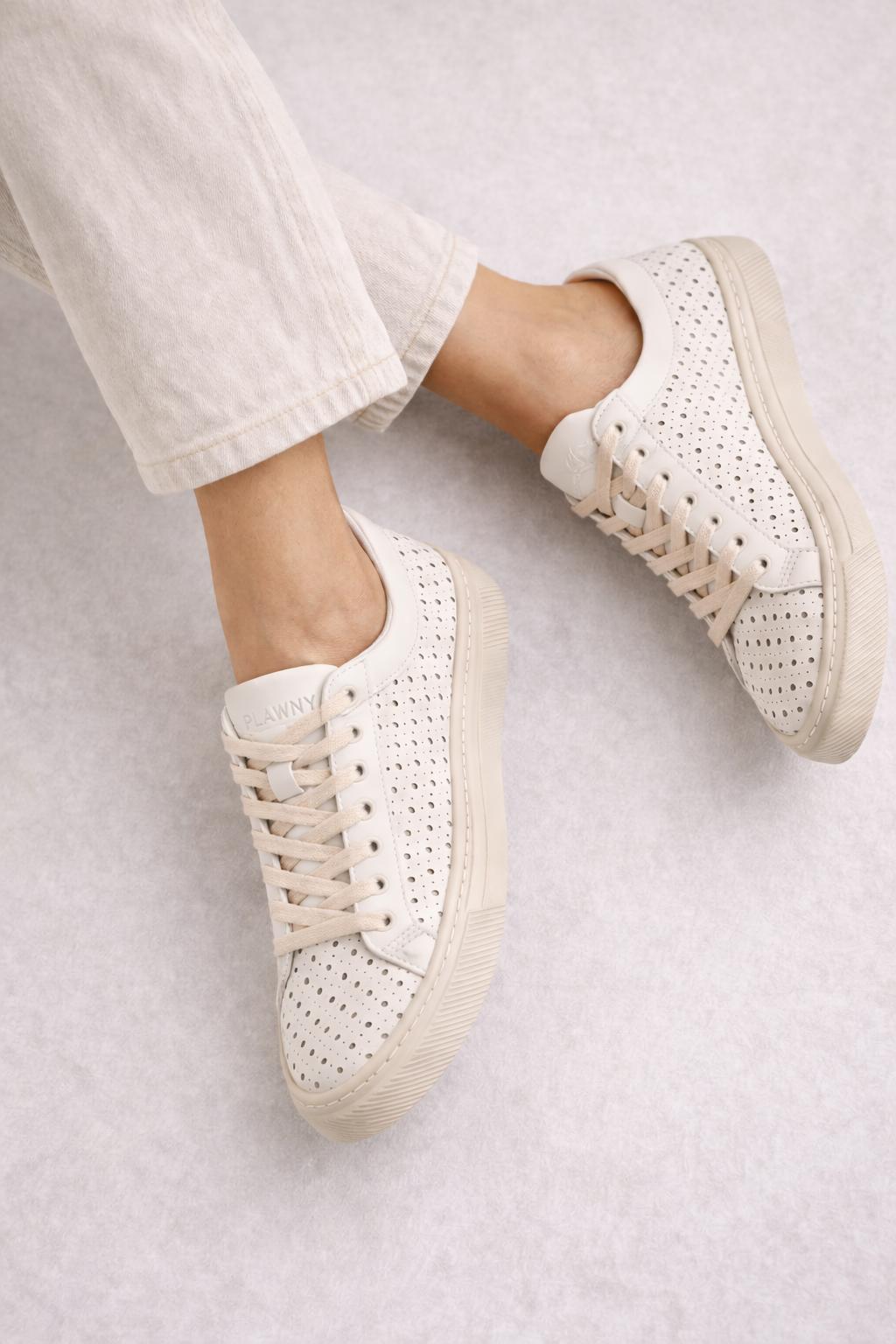 Sneakersy damskie skórzane BREEZE beżowe w kropki – przewiewne, welurowe, polska produkcja | Pławny Shoes
