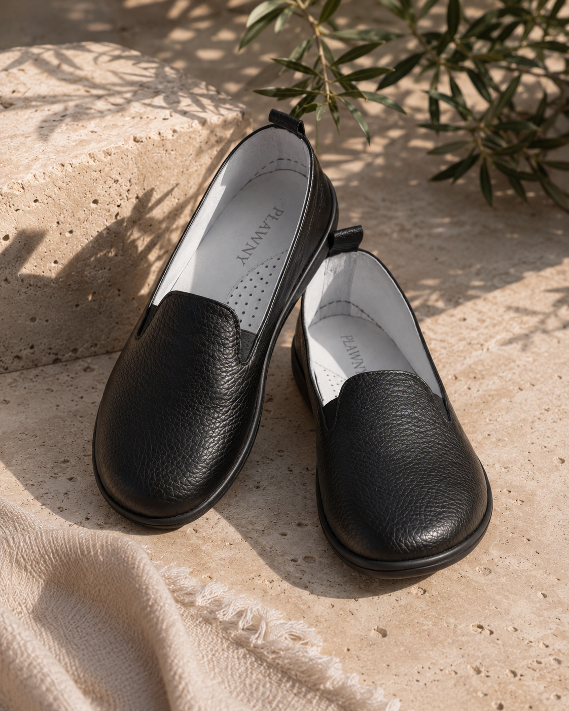 Buty barefoot damskie ESSENCE czarne – wsuwane, szeroki nosek, lekkie, polska produkcja | Pławny Shoes
